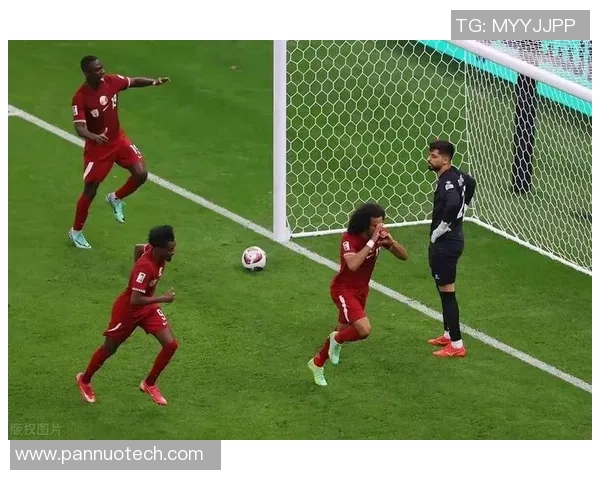 乌兹别克斯坦与卡塔尔的激烈对决展现足球魅力与团队精神