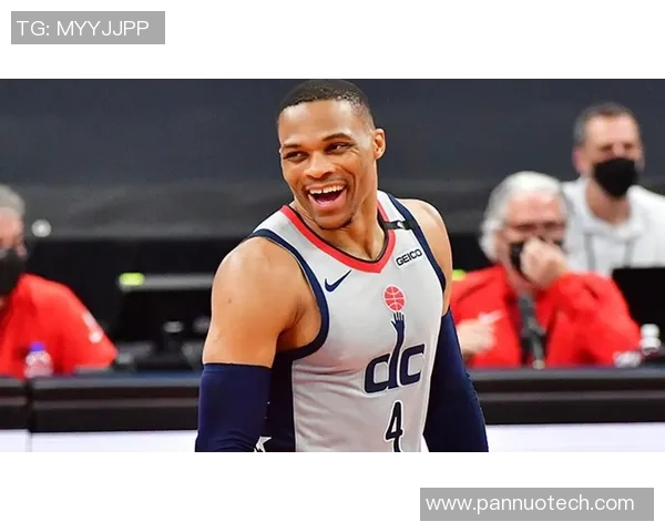 光芒与太空人激战正酣MLB季后赛精彩对决引发球迷热议