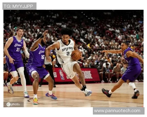 尼克斯与爵士的激烈对决谁能在NBA赛场上笑到最后